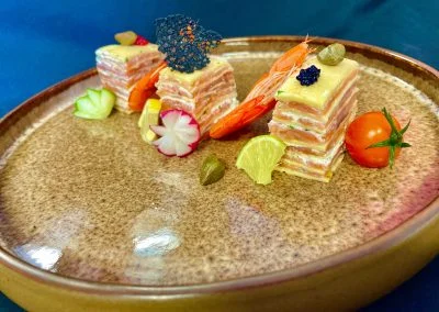Mille-feuille de saumon fumé à la crème de ciboulette